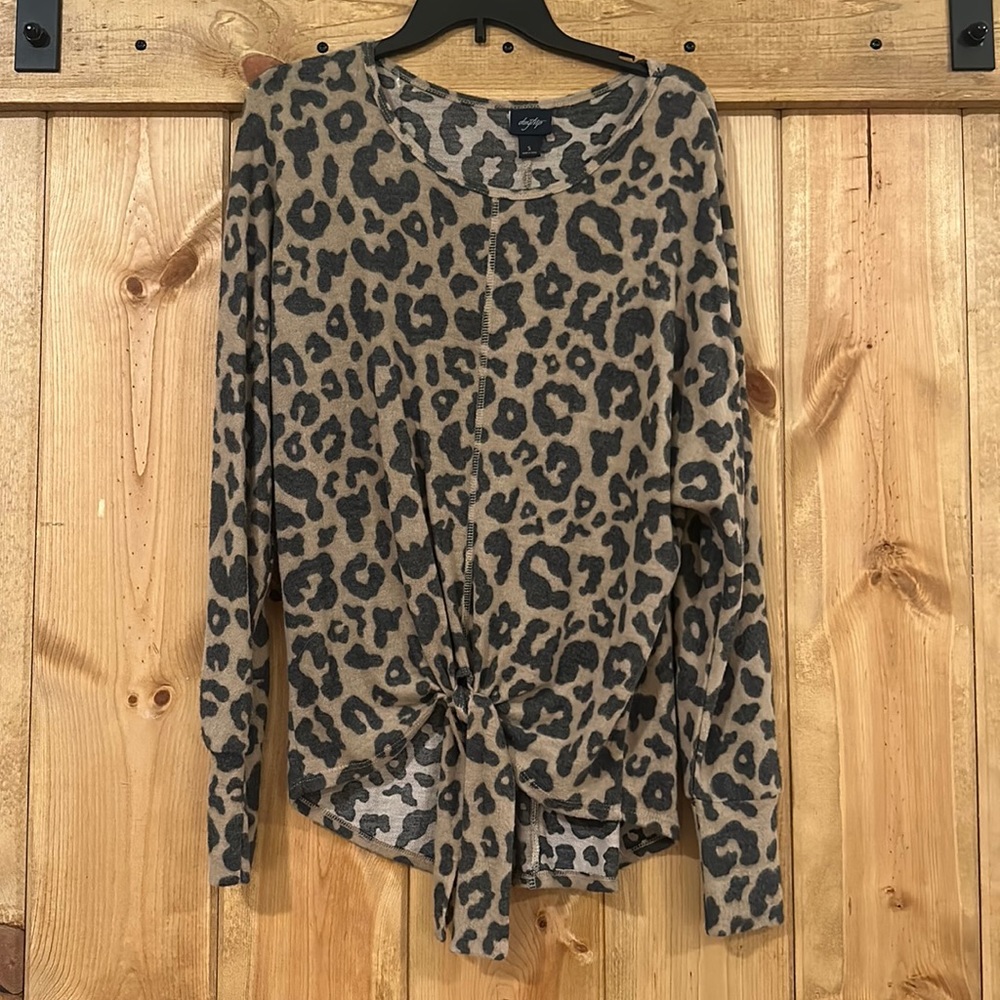 Daytrip animal print front tie top